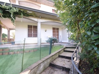 casa indipendente in vendita a Gossolengo