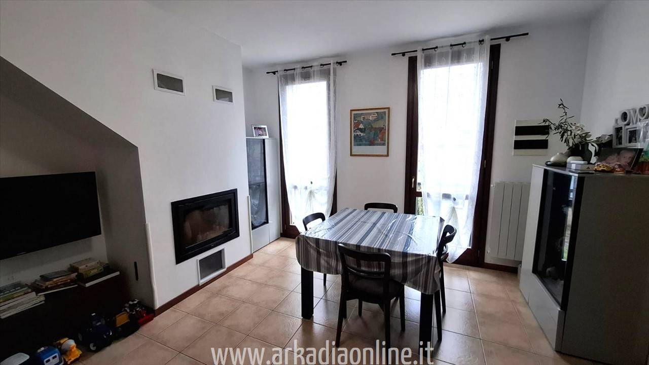 appartamento in vendita a Gossolengo in zona Settima