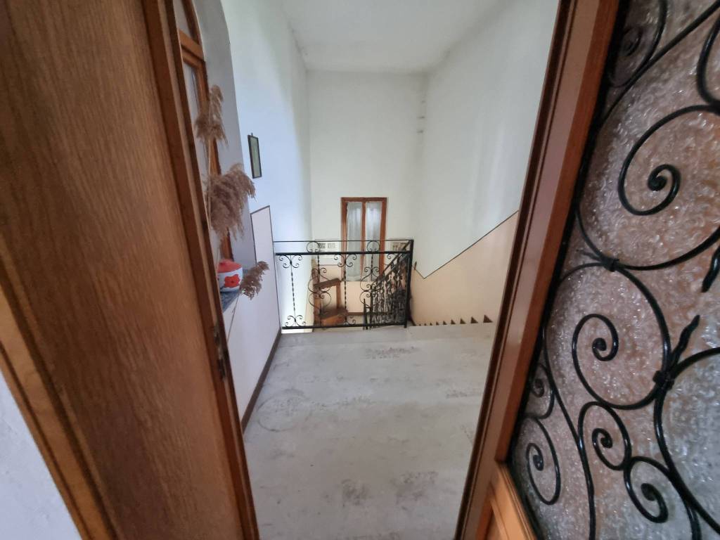appartamento in vendita a Gossolengo in zona Caratta