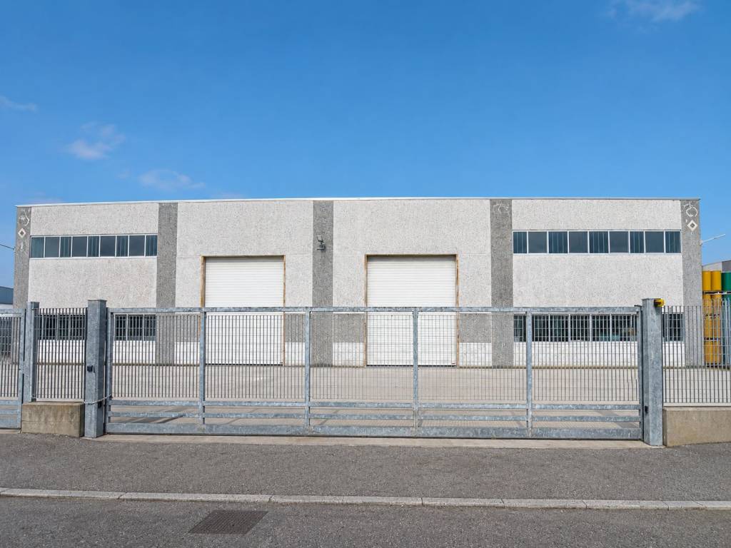 locale commerciale in vendita a Gossolengo