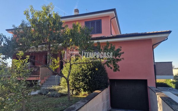 casa indipendente in vendita a Gossolengo