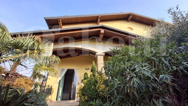 casa indipendente in vendita a Gossolengo in zona Settima