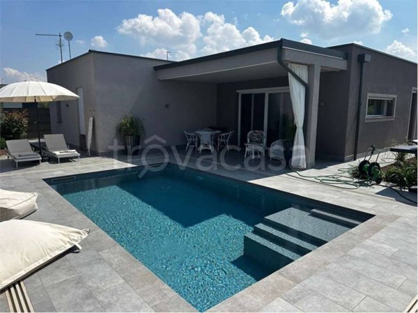 casa indipendente in vendita a Gossolengo