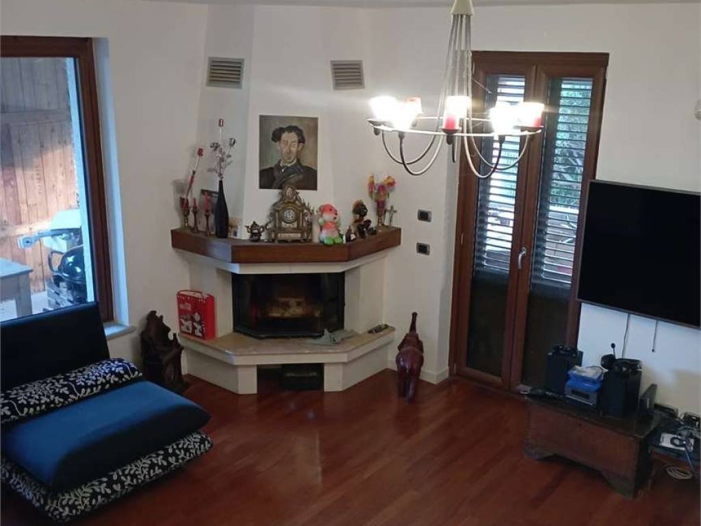 casa indipendente in vendita a Gossolengo in zona Settima