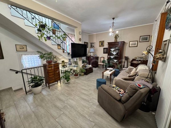 casa indipendente in vendita a Gossolengo