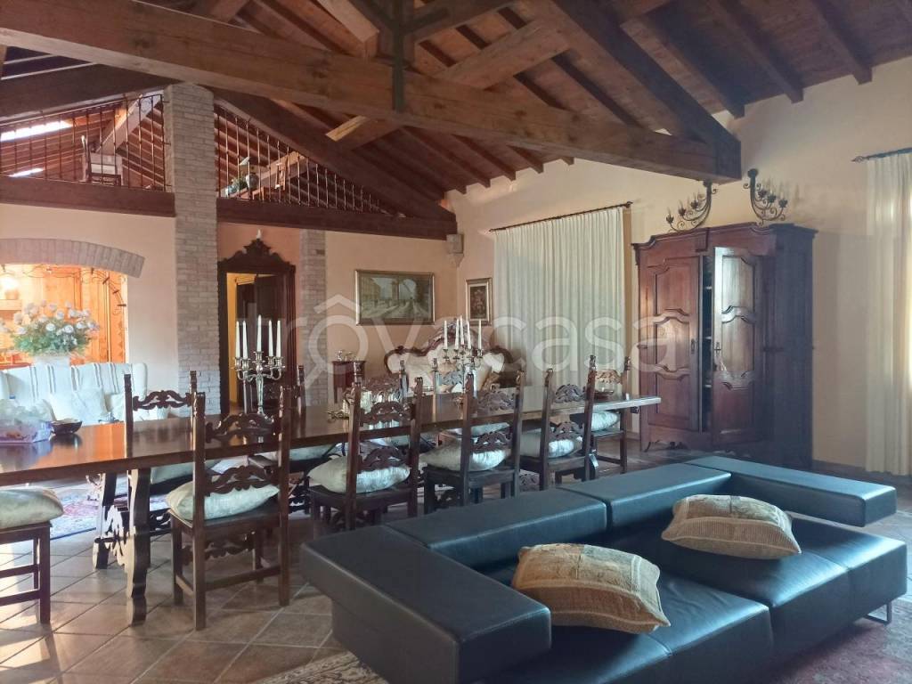 casa indipendente in vendita a Gossolengo