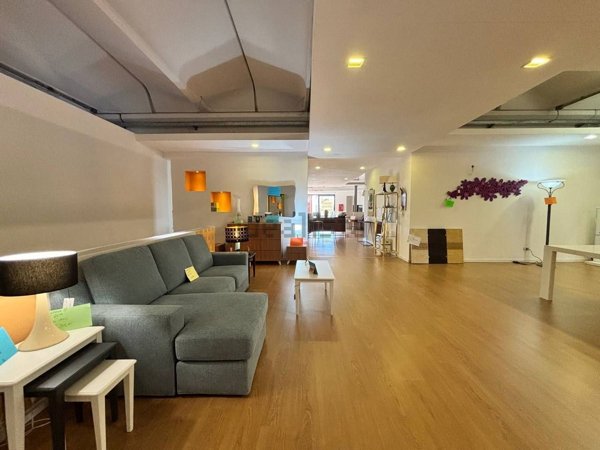 locale di sgombero in vendita a Gossolengo in zona Settima