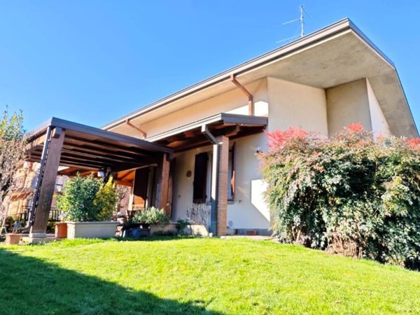 casa indipendente in vendita a Gossolengo