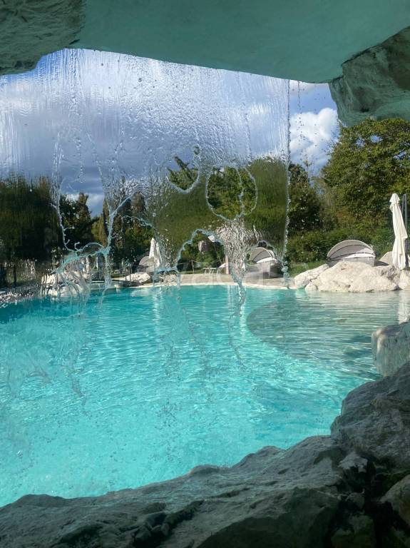 negozio in vendita a Gossolengo