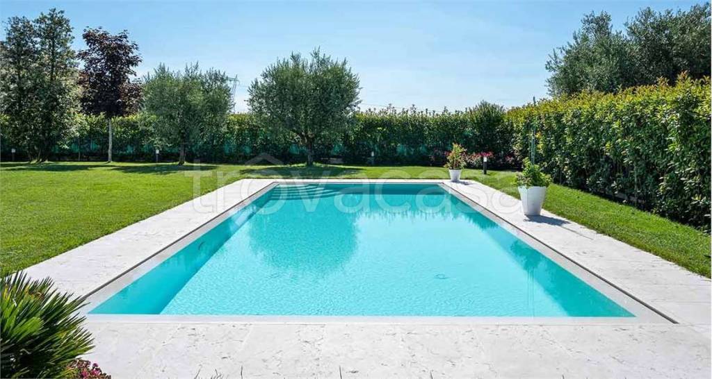 casa indipendente in vendita a Gossolengo