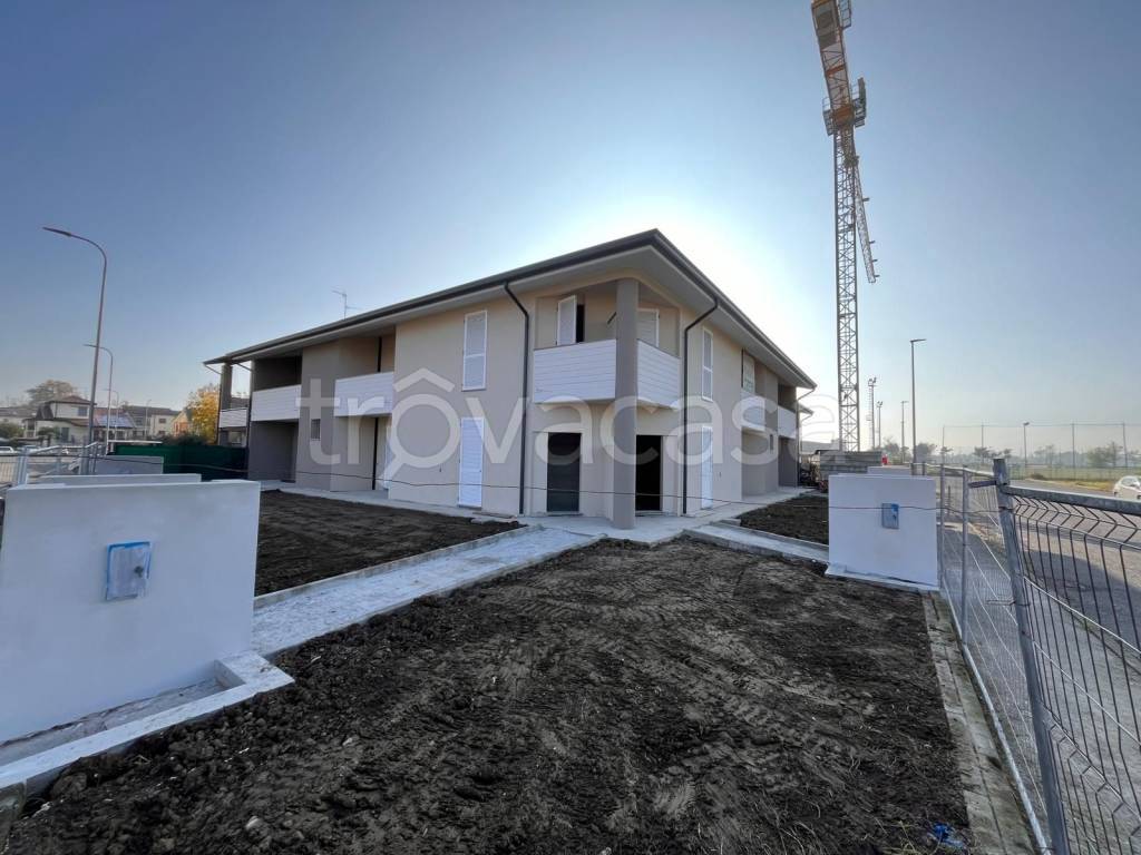 casa indipendente in vendita a Gossolengo