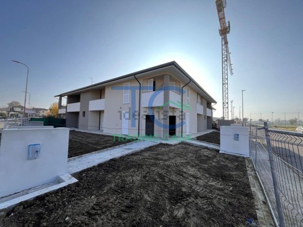 casa indipendente in vendita a Gossolengo