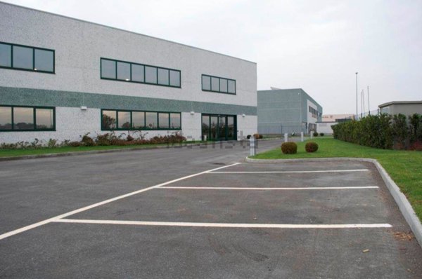 capannone in vendita a Gossolengo