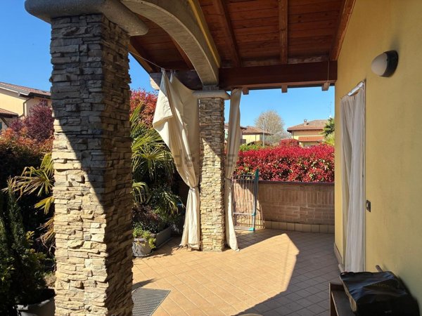 casa semindipendente in vendita a Gossolengo in zona Settima