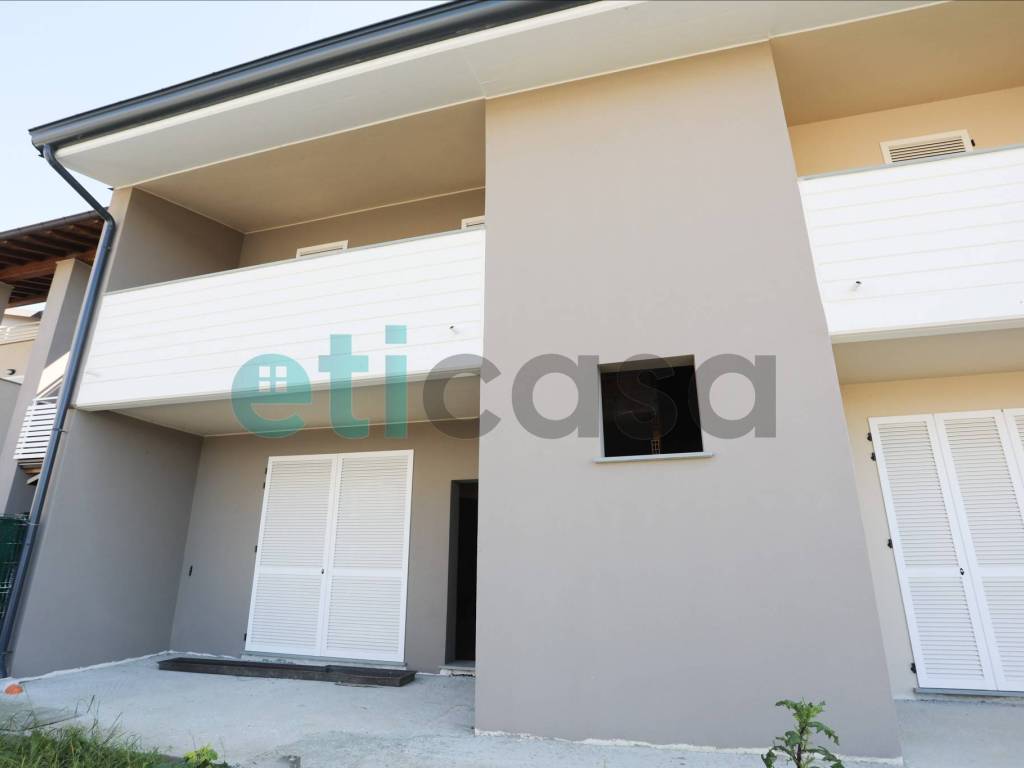 casa indipendente in vendita a Gossolengo