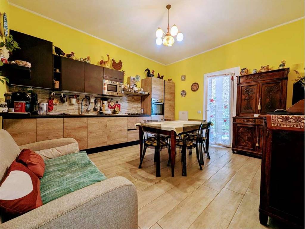 casa indipendente in vendita a Gossolengo