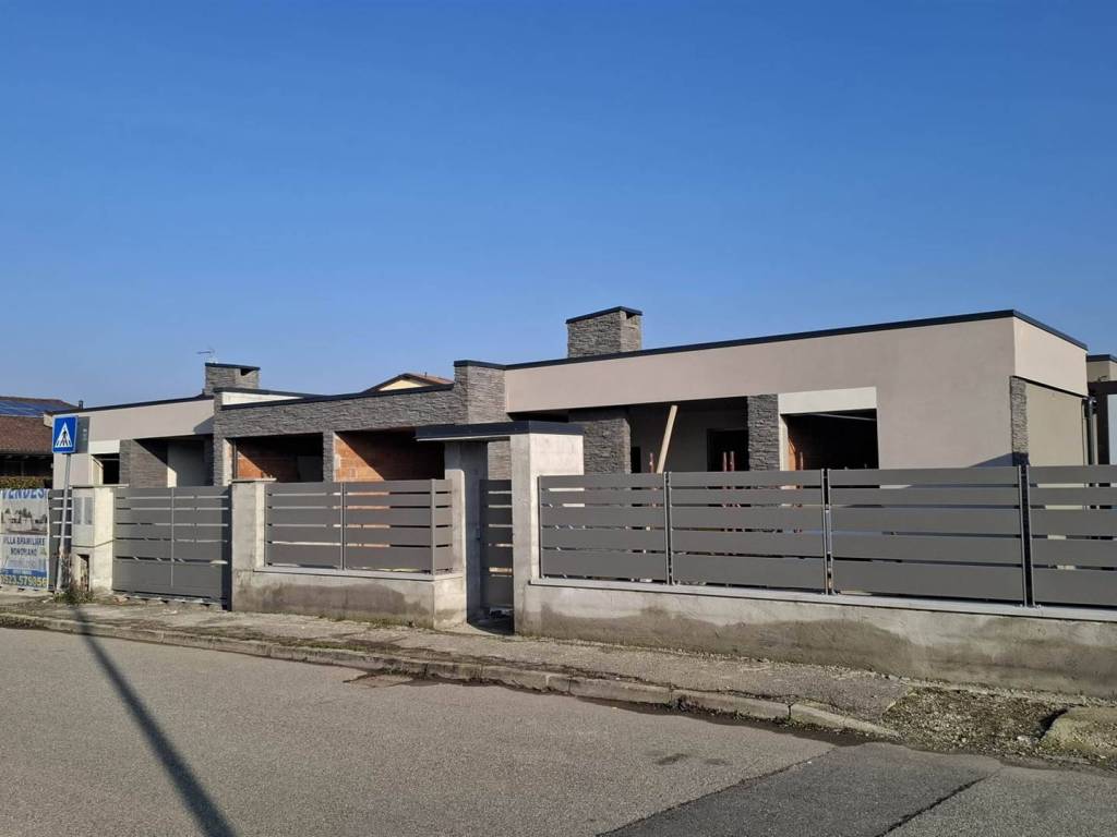 casa indipendente in vendita a Gossolengo