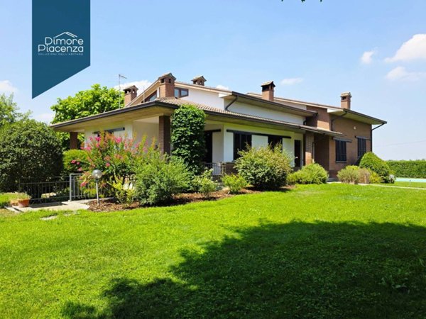 casa indipendente in vendita a Gossolengo