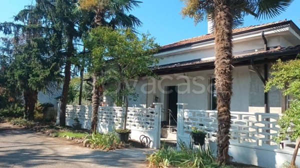 casa indipendente in vendita a Gossolengo