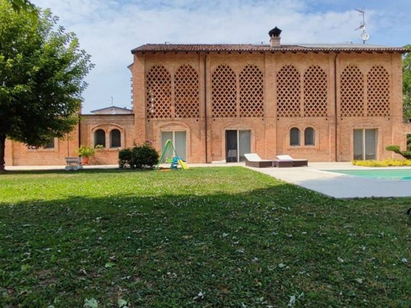 casa indipendente in vendita a Gragnano Trebbiense