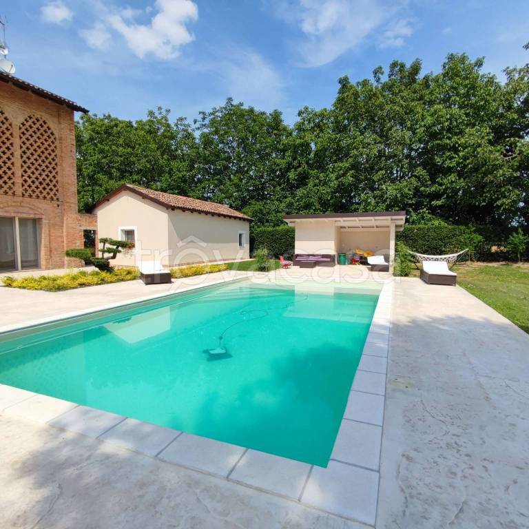 casa indipendente in vendita a Gragnano Trebbiense