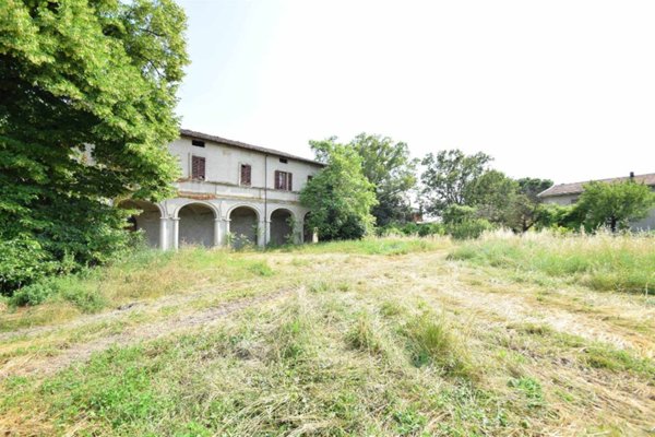 casa indipendente in vendita a Gragnano Trebbiense