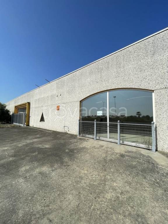 capannone in vendita a Gragnano Trebbiense in zona Casaliggio
