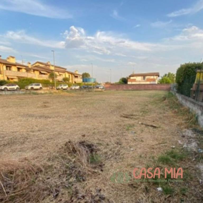 terreno edificabile in vendita a Gragnano Trebbiense in zona Gragnanino