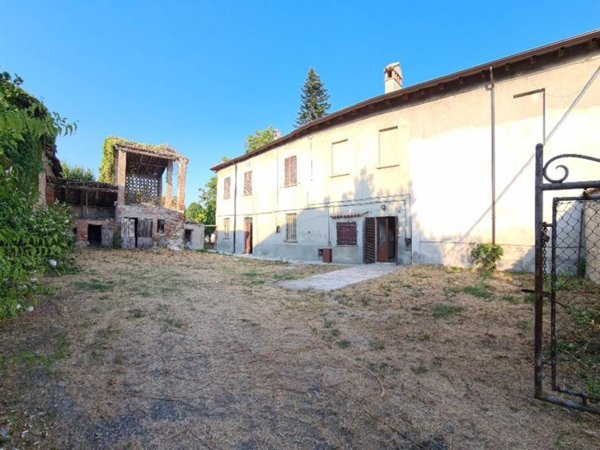 casa indipendente in vendita a Gragnano Trebbiense in zona Campremoldo Sopra