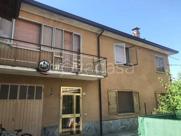 casa indipendente in vendita a Gragnano Trebbiense in zona Casaliggio