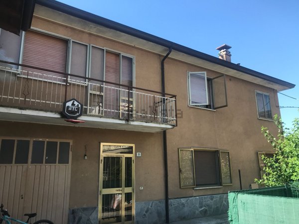 casa semindipendente in vendita a Gragnano Trebbiense