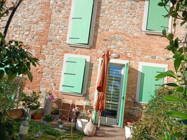 casa indipendente in vendita a Gragnano Trebbiense