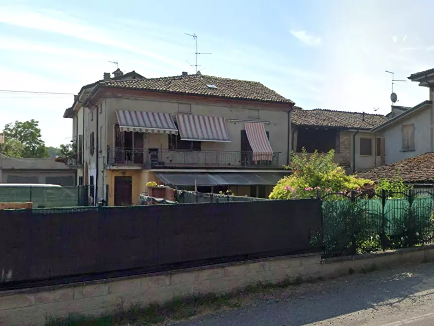 casa indipendente in vendita a Gragnano Trebbiense in zona Casaliggio