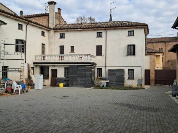casa indipendente in vendita a Gragnano Trebbiense in zona Campremoldo Sotto