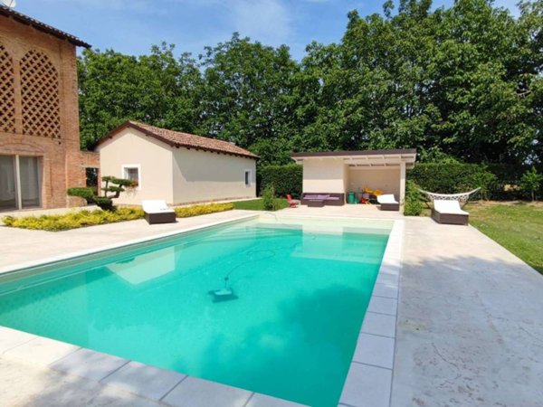 casa indipendente in vendita a Gragnano Trebbiense