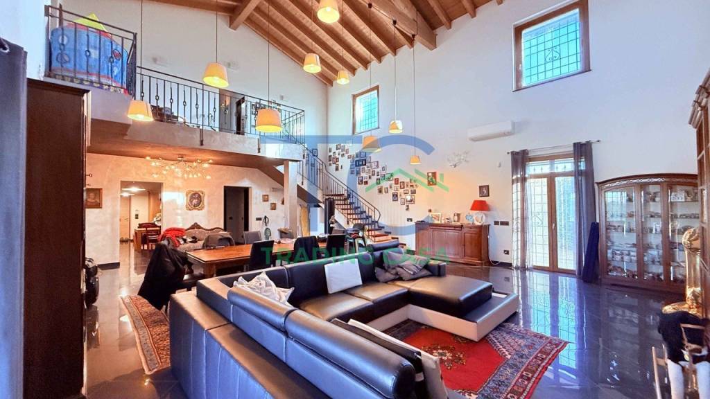 casa indipendente in vendita a Gragnano Trebbiense