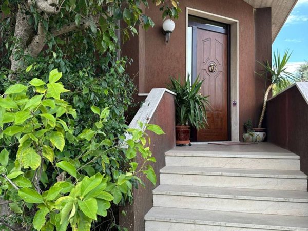 casa indipendente in vendita a Gragnano Trebbiense