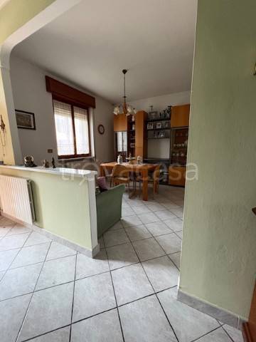 casa indipendente in vendita a Gragnano Trebbiense