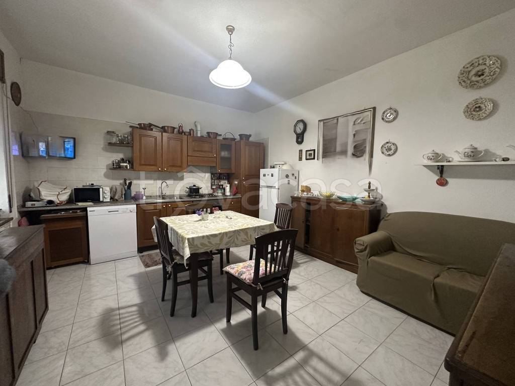 casa indipendente in vendita a Gragnano Trebbiense in zona Campremoldo Sopra