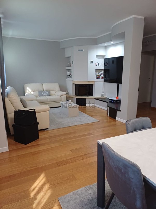 casa indipendente in vendita a Gragnano Trebbiense in zona Casaliggio