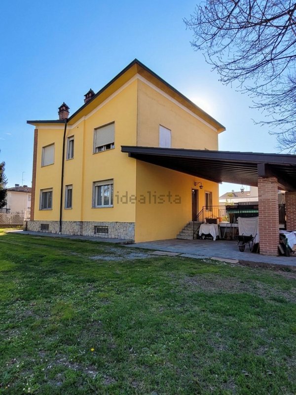 casa indipendente in vendita a Gragnano Trebbiense