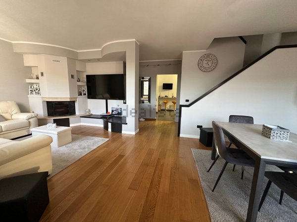 casa indipendente in vendita a Gragnano Trebbiense