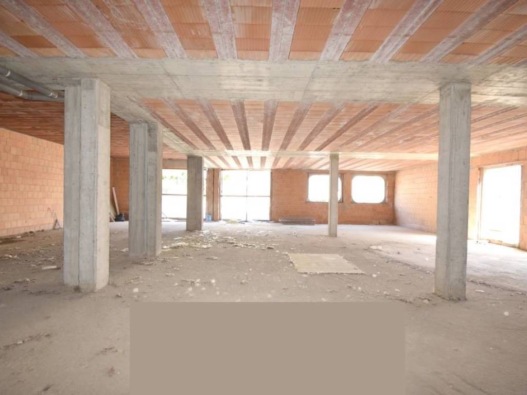 negozio in vendita a Gragnano Trebbiense in zona Gragnanino