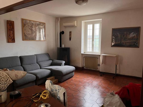 casa indipendente in vendita a Gragnano Trebbiense