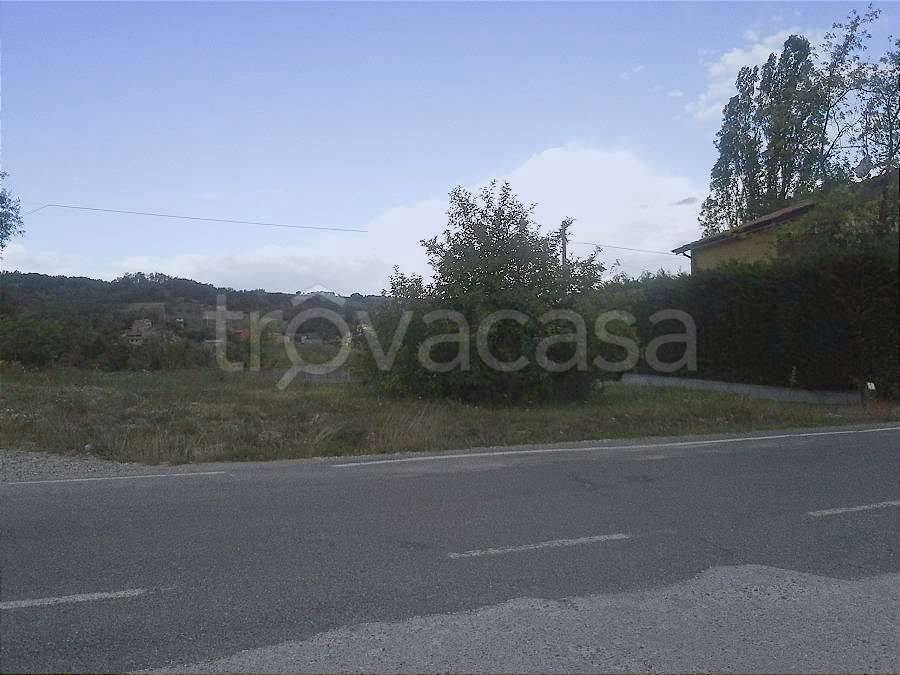terreno edificabile in vendita a Gropparello