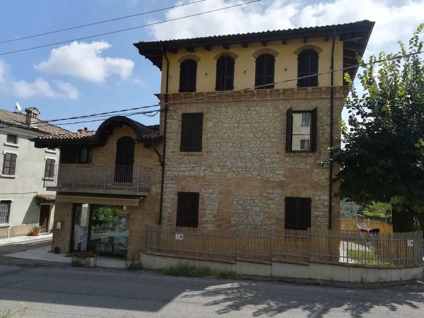 appartamento in vendita a Gropparello