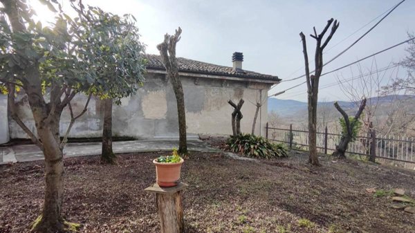 casa indipendente in vendita a Gropparello
