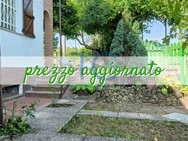 casa indipendente in vendita a Gropparello in zona Gusano