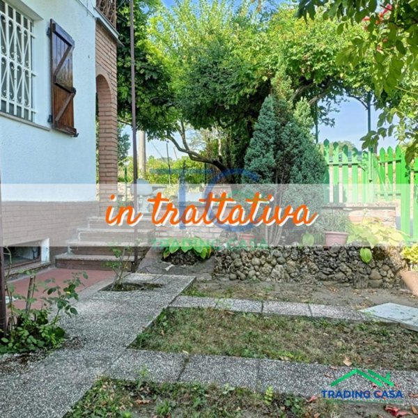 casa indipendente in vendita a Gropparello in zona Gusano