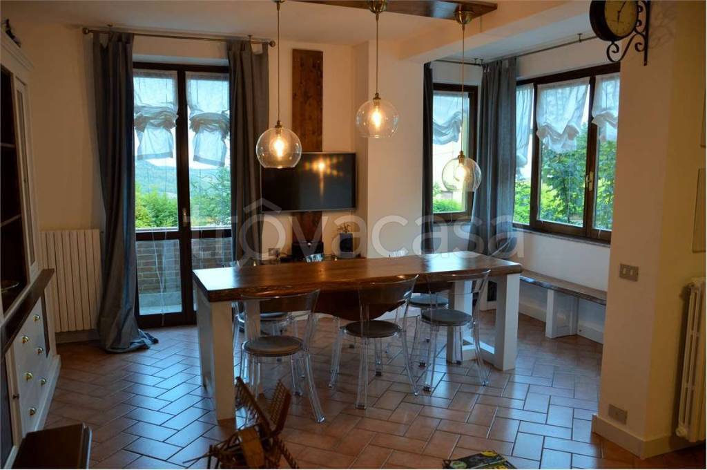 casa indipendente in vendita a Gropparello in zona Groppovisdomo